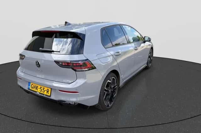 Volkswagen Golf (2024) thumbnail 7