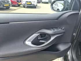 Mazda 2 Hybrid (2024) thumbnail 18