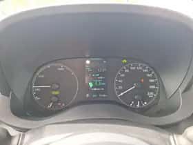 Mazda 2 Hybrid (2024) thumbnail 23