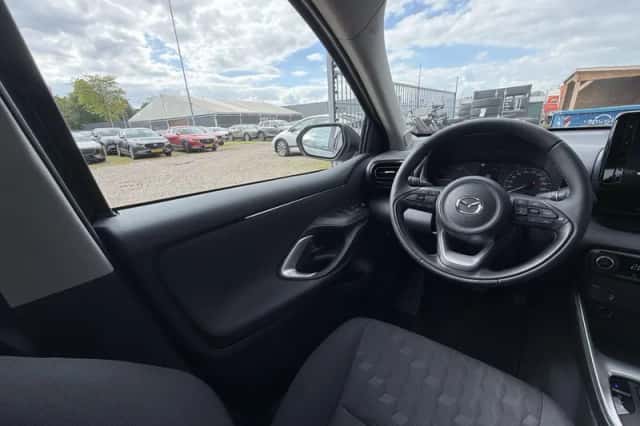 Mazda 2 Hybrid (2025) thumbnail 14