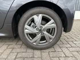 Mazda 2 Hybrid (2025) thumbnail 15