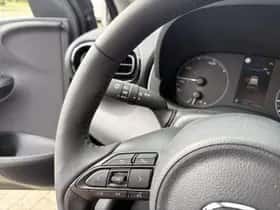 Mazda 2 Hybrid (2025) thumbnail 19