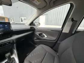 Mazda 2 Hybrid (2025) thumbnail 10