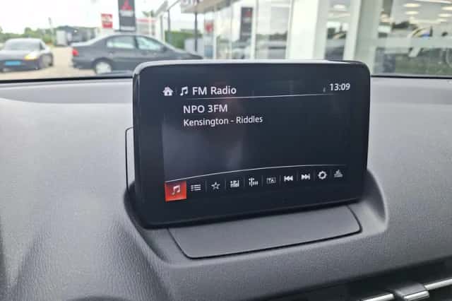 Mazda 2 (2021) thumbnail 24
