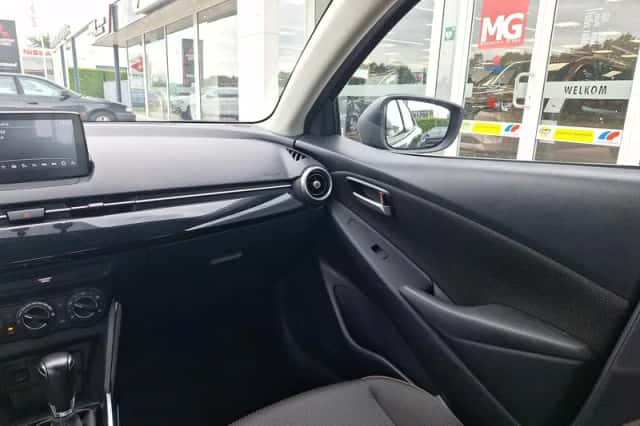 Mazda 2 (2021) thumbnail 10
