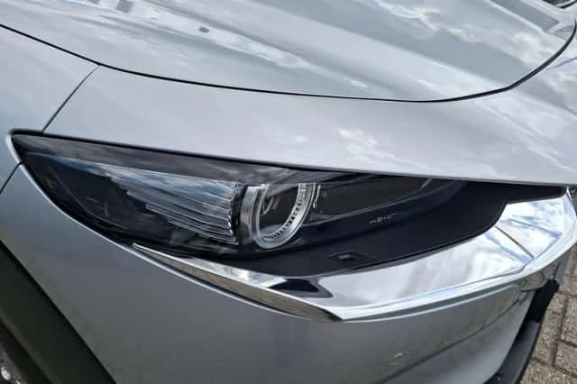 Mazda CX-30 (2019) thumbnail 16