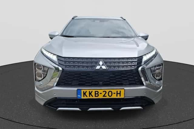 Mitsubishi Eclipse Cross (2025) thumbnail 2