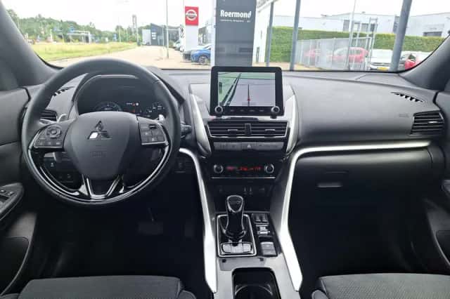 Mitsubishi Eclipse Cross (2025) thumbnail 9