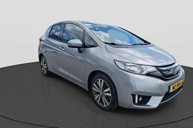 Honda Jazz (2017) thumbnail 3