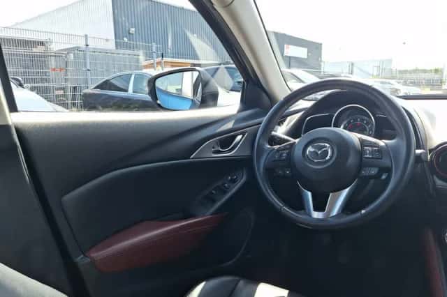 Mazda CX-3 (2016) thumbnail 14