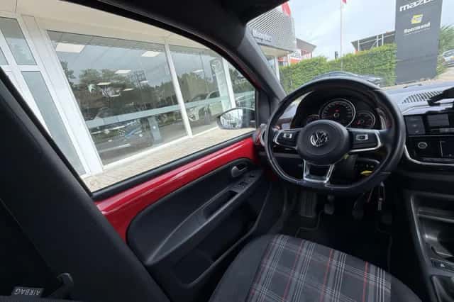 Volkswagen Up! (2019) thumbnail 14