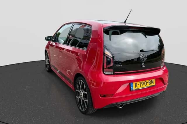 Volkswagen Up! (2019) thumbnail 5