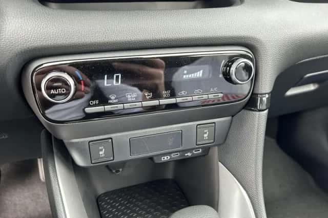 Mazda 2 Hybrid (2026) thumbnail 22