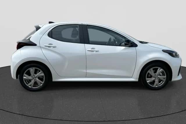 Mazda 2 Hybrid (2026) thumbnail 9