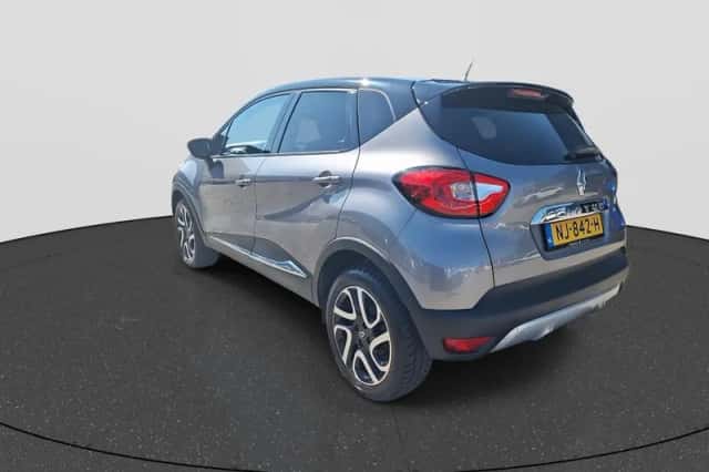 Renault Captur (2017) thumbnail 5