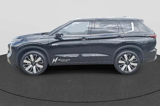 Mitsubishi Outlander (2026) thumbnail 4