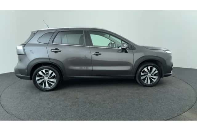 Suzuki S-Cross (2023) thumbnail 6