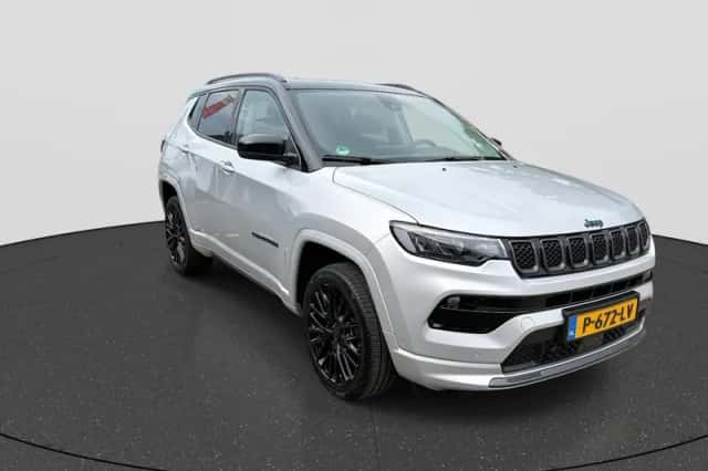Jeep Compass (2022) thumbnail 3