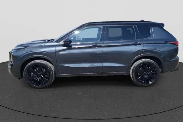 Mitsubishi Outlander (2026) thumbnail 4