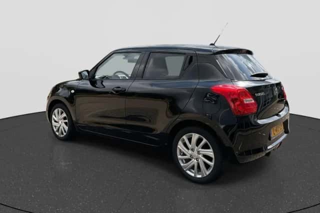 Suzuki Swift (2021) thumbnail 5