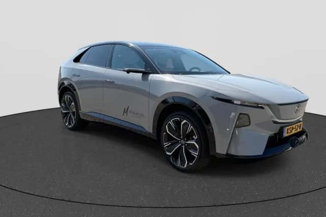 Mazda CX-6e (2026) thumbnail 3