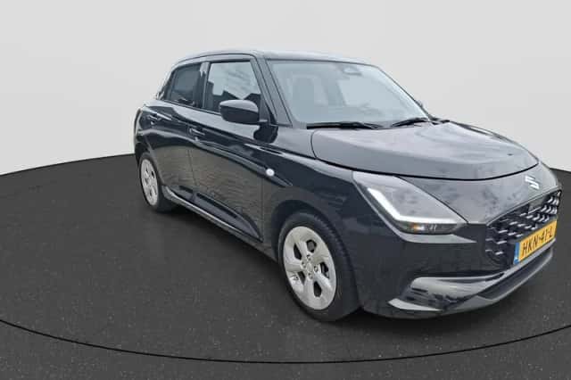 Suzuki Swift (2025) thumbnail 3