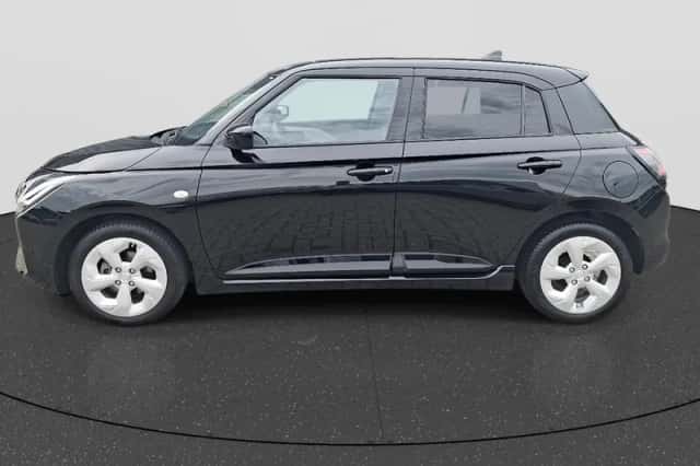 Suzuki Swift (2025) thumbnail 4