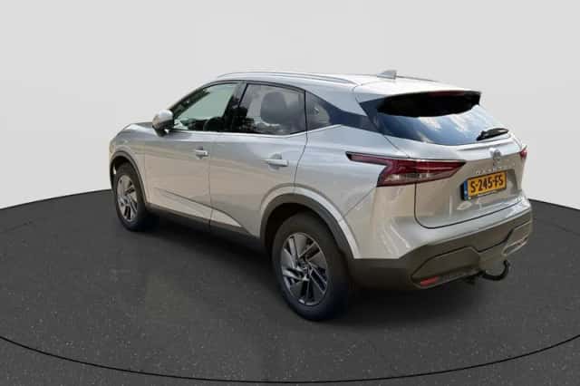 Nissan Qashqai (2023) thumbnail 5