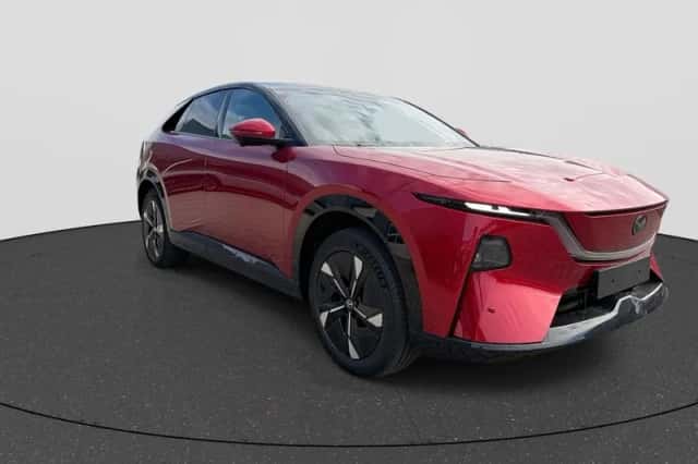 Mazda CX-6e (2026) thumbnail 3
