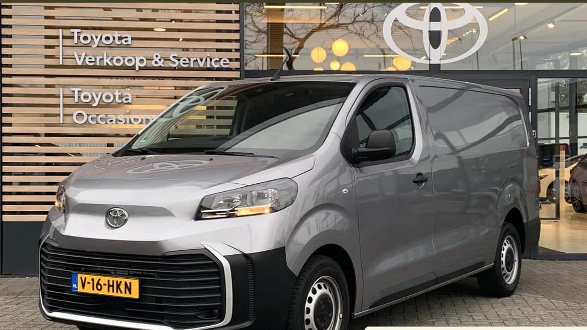 Toyota Proace (2024) — foto 1
