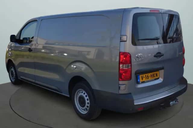 Toyota Proace (2024) thumbnail 3