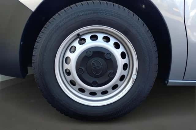 Toyota Proace (2024) thumbnail 9