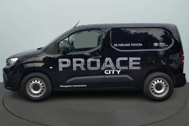 Toyota Proace (2024) thumbnail 2