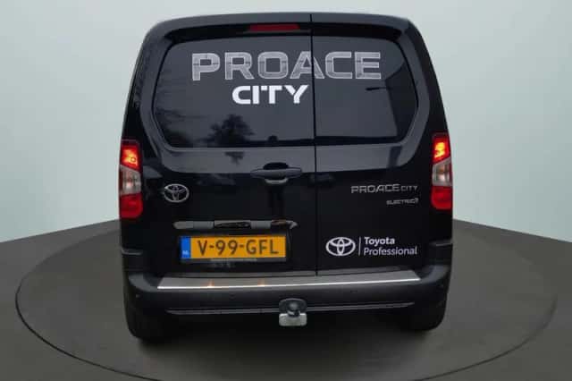 Toyota Proace (2024) thumbnail 3