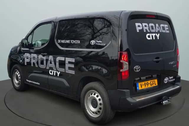 Toyota Proace (2024) thumbnail 5