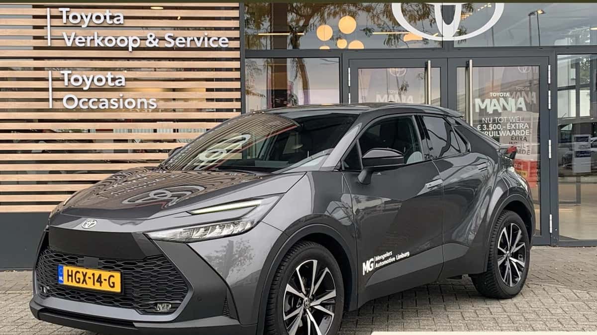 Toyota C-HR (2025) — foto 1