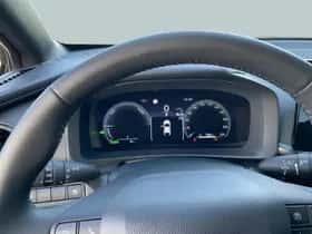Toyota C-HR (2025) thumbnail 23