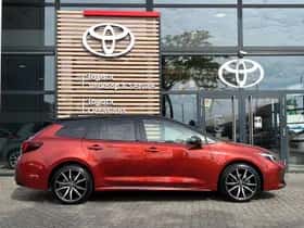 Toyota Corolla (2025) thumbnail 2