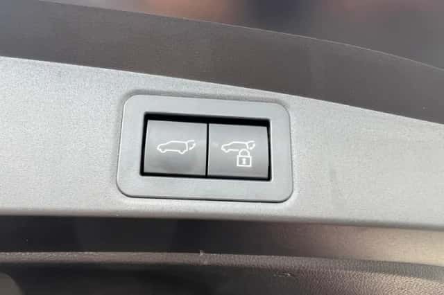 Toyota Corolla (2025) thumbnail 19
