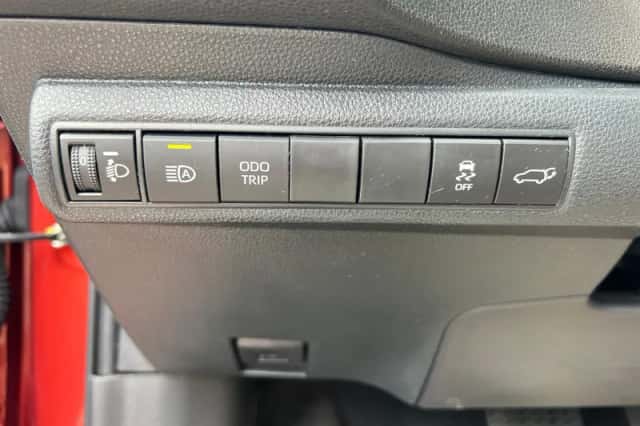 Toyota Corolla (2025) thumbnail 20