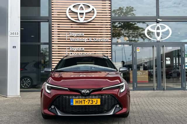Toyota Corolla (2025) thumbnail 3