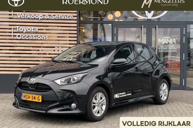 Toyota Yaris (2025) thumbnail 1