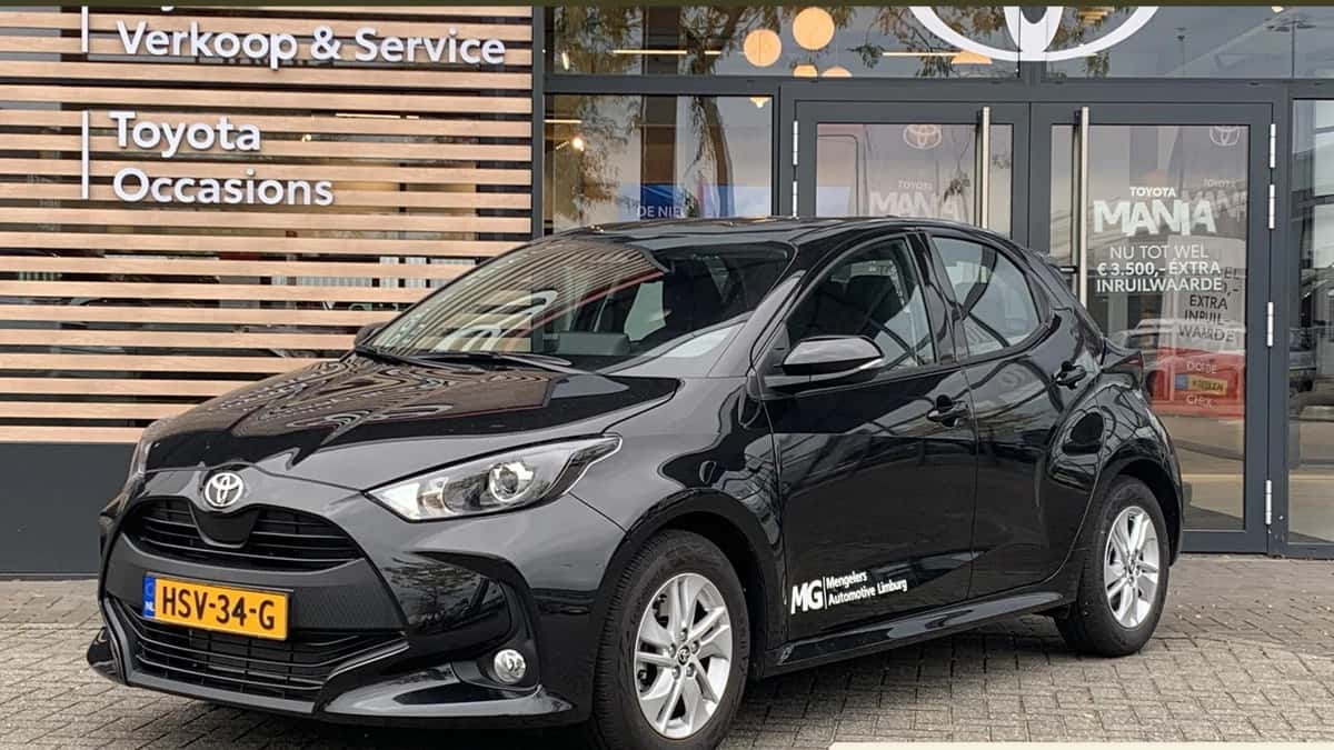 Toyota Yaris (2025) — foto 1