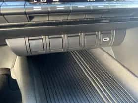 Toyota C-HR (2025) thumbnail 27
