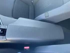 Toyota C-HR (2025) thumbnail 29
