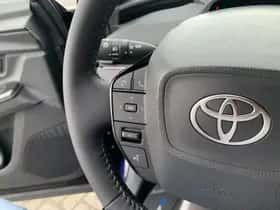 Toyota bZ4X (2025) thumbnail 24