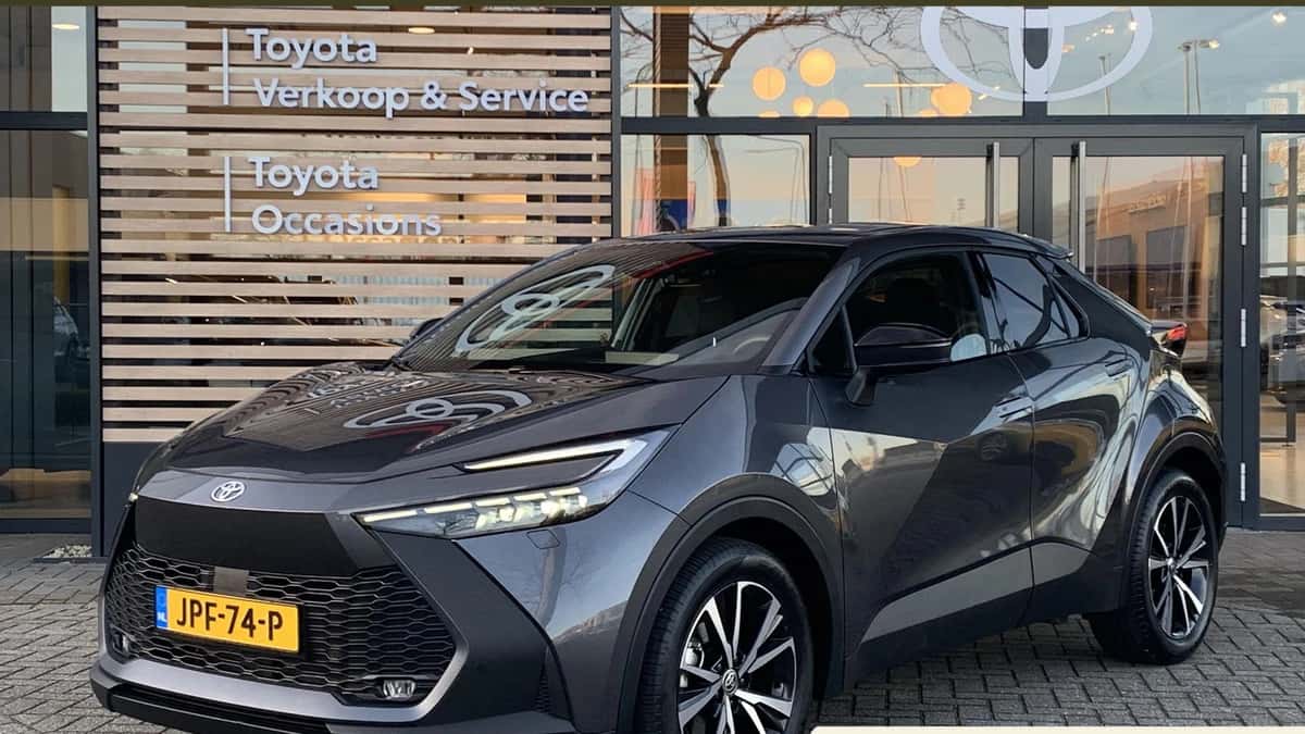 Toyota C-HR (2025) — foto 1