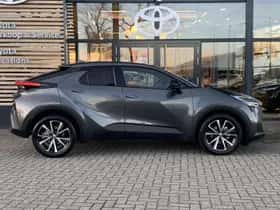 Toyota C-HR (2025) thumbnail 4