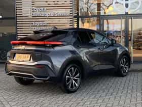 Toyota C-HR (2025) thumbnail 5