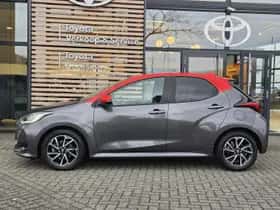 Toyota Yaris (2021) thumbnail 2